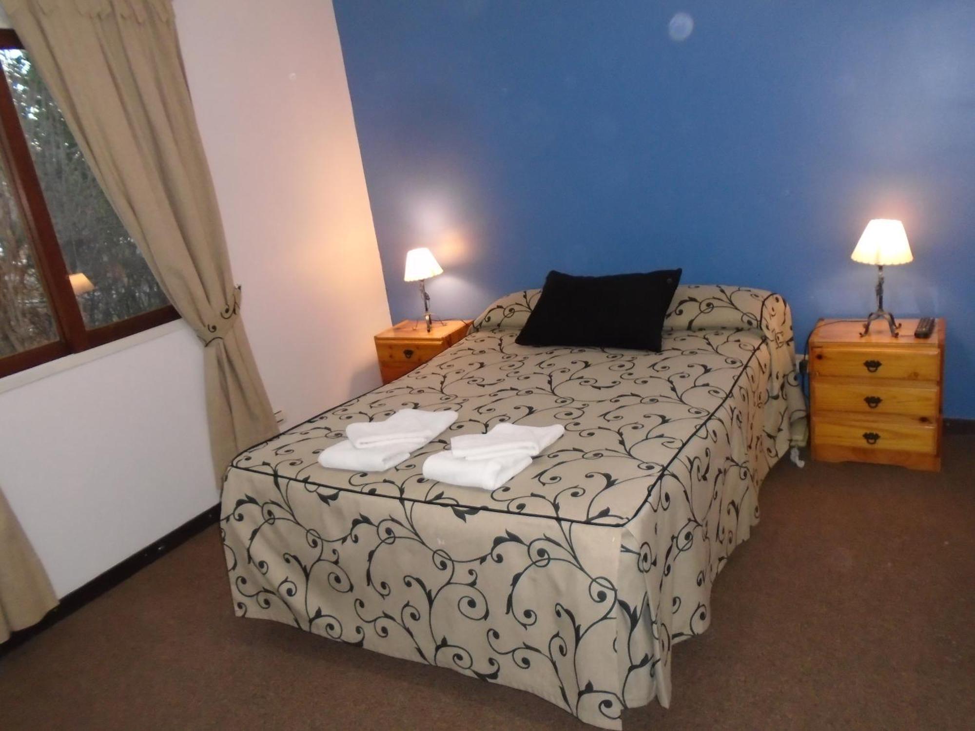 Hotel De Cesares Merlo