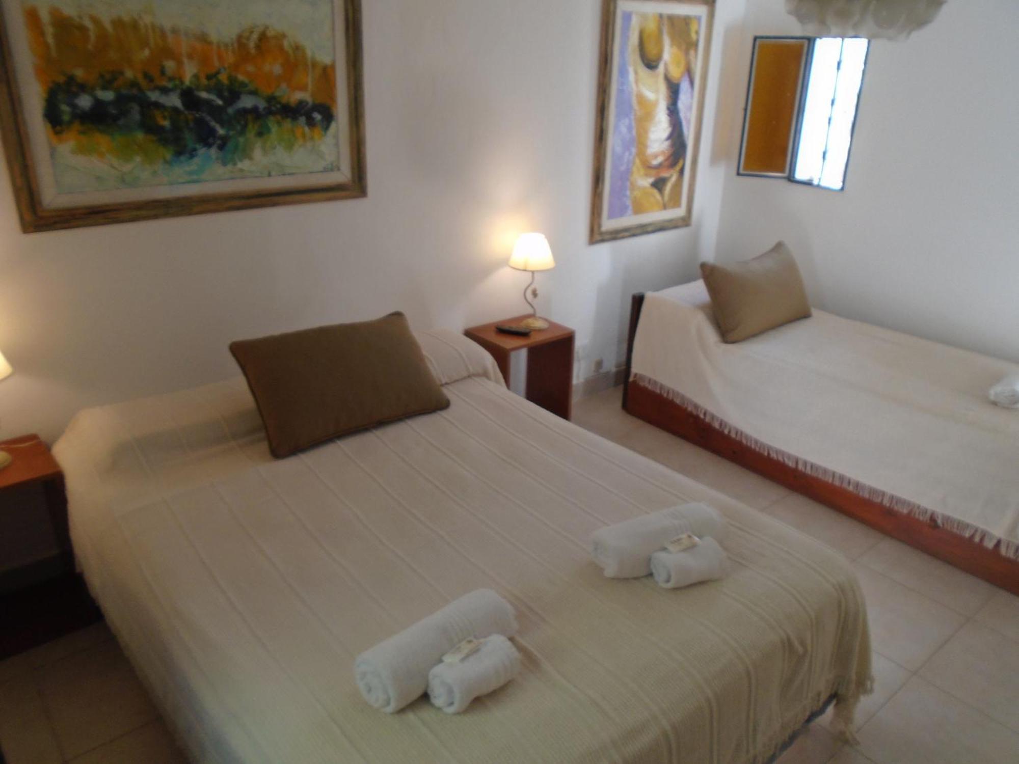Hotel De Cesares Merlo