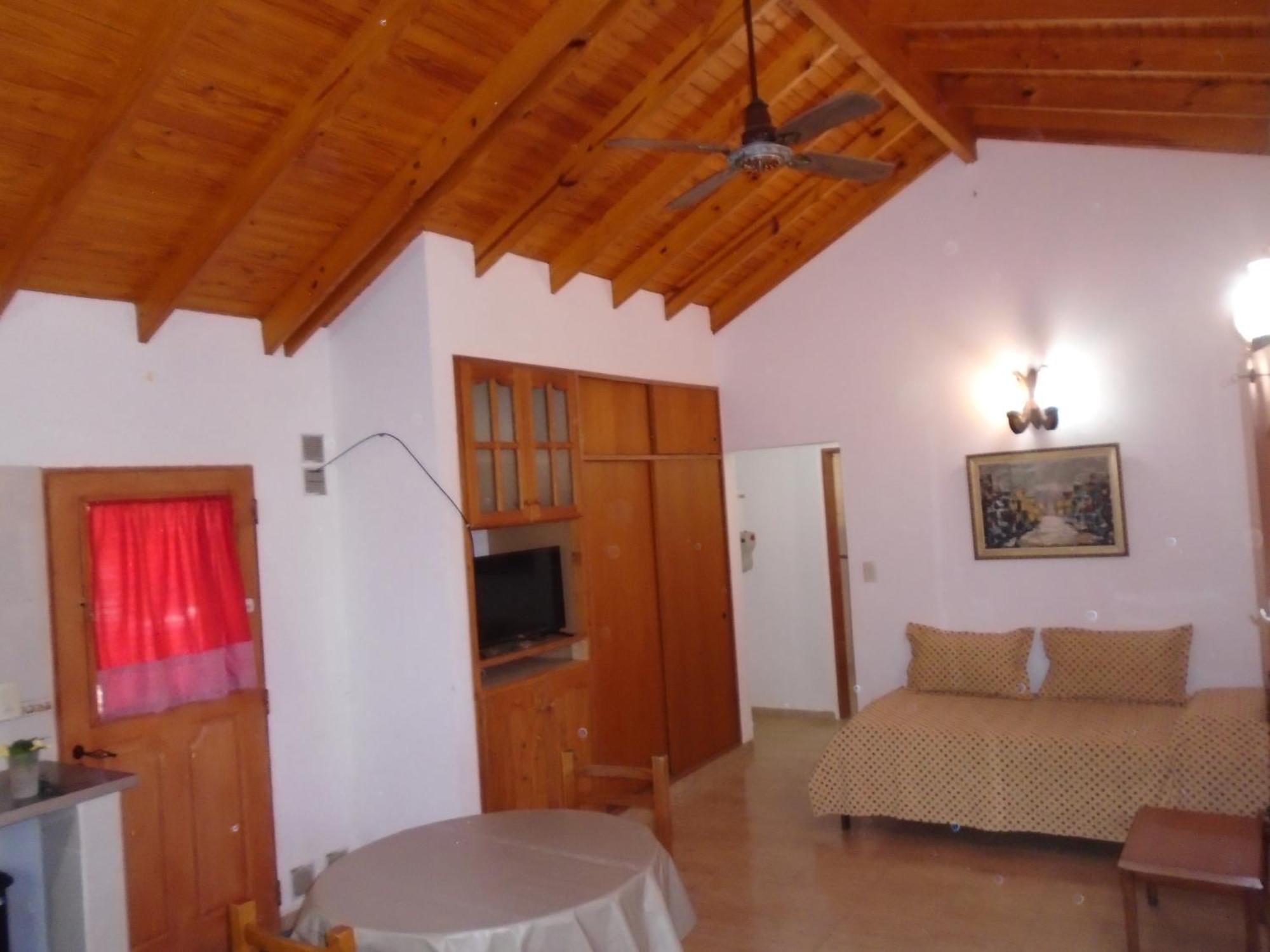 De Cesares Hotel Merlo